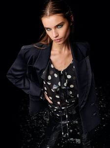 Topshop-IDOL-Black-Spot-Print-Blouse.thumb.jpg.33ba42a36889b5c4a2854d89b0831c4c.jpg