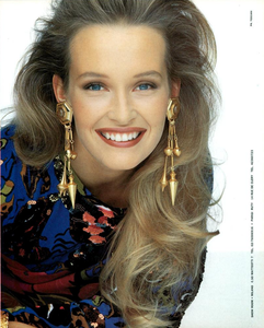 Toscani_Malouf_Spring_Summer_1991_02.thumb.png.2bf9a3935a9845f0fee328f0632e16bd.png