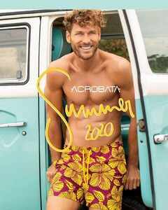 acrobata.oficial_74407319_1291646277674833_6466405034577389783_n.jpg