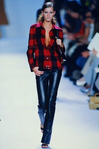 celine-fw-1999.thumb.jpg.7c91290be80e73b8120164b532072df1.jpg