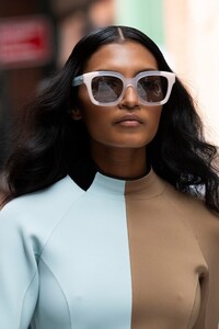 cynthia-rowley-clp-rs20-2778.thumb.jpg.deac28ae38033d660655651f8cde611b.jpg