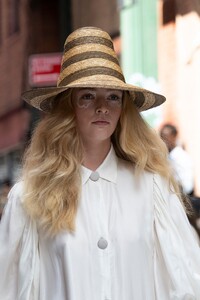 cynthia-rowley-clp-rs20-2839.thumb.jpg.4a031f40888a80b0695b4b669b0fff54.jpg