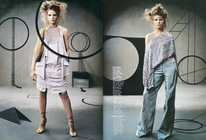 elle0302-2easy.jpg