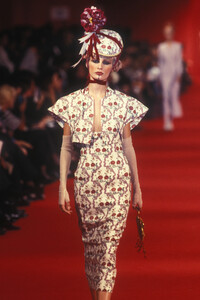 givenchy_ws_1997_2.JPG