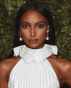 jastookes_71837773_173016730485777_7158584621891863004_n.jpg