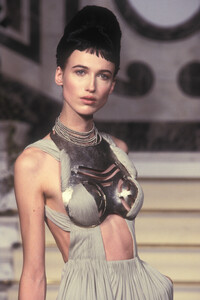 jean_paul_gaultier_cs_1999_5.JPG