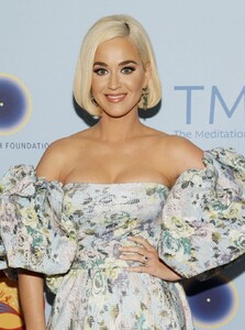 katy-perry-david-lynch-foundation-s-silence-the-violence-benefit-in-washington-d.c.-6.jpg