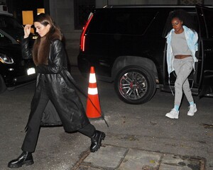 kendall-jenner-night-out-style-new-york-11-22-2019-1.jpg