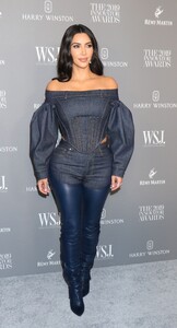 kim-kardashian-2019-wsj-innovators-awards-at-moma-in-nyc-0.jpg