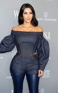 kim-kardashian-2019-wsj-innovators-awards-at-moma-in-nyc-12.jpg