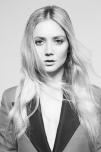 kinopoisk.ru-Billie-Lourd-2853046.jpg