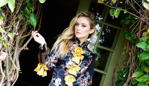 kinopoisk.ru-Billie-Lourd-2911012.jpg