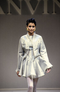 lanvin-fw-1992-3.thumb.jpg.b46cf459960dbce4b80ff6c0f4cbfaba.jpg