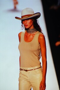 marc-jacobs-ss-2000-11.thumb.jpg.8916020f9eef1136b5860976f68c8976.jpg