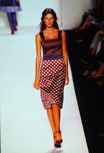 marc-jacobs-ss-2000-4.thumb.jpg.750ef243651925f0074f47fcc7e6b690.jpg