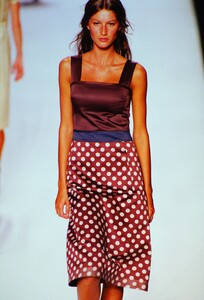 marc-jacobs-ss-2000-5.thumb.jpg.07c55380984309e3f65587158de7e468.jpg