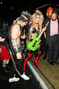 mariah-carey-heidi-klum-s-20th-annual-halloween-party-in-ny-1.jpg