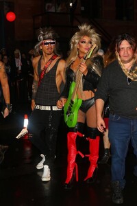 mariah-carey-heidi-klum-s-20th-annual-halloween-party-in-ny-5.jpg