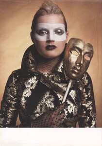 mask_guineviere_van_seenus_photography_andres_serrano_styling_anastasia_barbieri_mixte_n_11_autumn_200_8.jpg