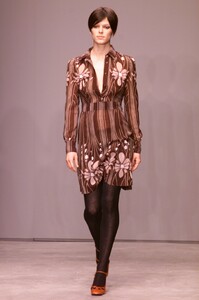 miu-miu-fall-2001-ready-to-wear-00240-eleanora-bose.jpg