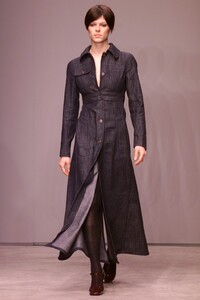 miu-miu-fall-2001-ready-to-wear-00420-eleanora-bose.jpg