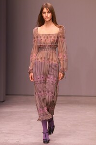 miu-miu-fall-2001-ready-to-wear-00470-angie-schmidt.jpg