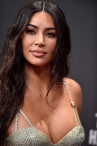 picturepub-kim-kardashian-007.jpg