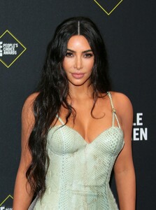 picturepub-kim-kardashian-031.jpg