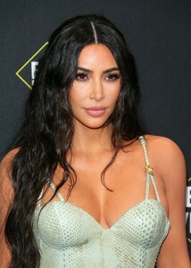 picturepub-kim-kardashian-033.jpg