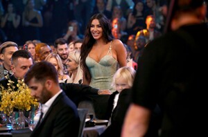 picturepub-kim-kardashian-060.jpg