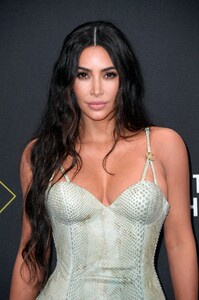 picturepub-kim-kardashian-061.jpg