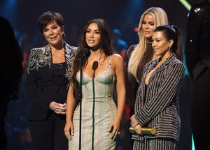 picturepub-kim-kardashian-102.jpg