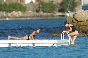 stbarths111819.71.jpg