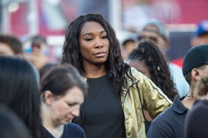 venus-williams-chicago-bears-vs-la-rams-at-los-angeles-memorial-coliseum-11-17-2019-0.jpg