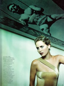 vogue_uk_jan_1998_9.thumb.jpg.ad2aa9af1dea61d0c94bdd121124b39a.jpg