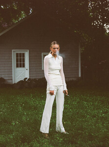 whitneyhayesfilmweb--5.thumb.jpg.1f35414bb2c760d532cb0881f50b591d.jpg