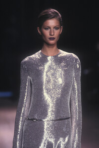 yves_saint_laurent_wf_2000_19.thumb.JPG.39dfacd4d38b4b9ec72e8714c0f5157a.JPG