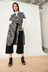 00003-Zero-Maria-Cornejo-Pre-Fall-2020-credit-Matthew-Kristall.thumb.jpg.cc22e1c913c58b6120bf1965a36398bb.jpg