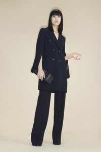 00005-Akris-Pre-Fall-2020.thumb.jpg.e72dde4cb6cb986e606768d516eea2f8.jpg