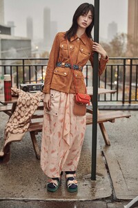 00005-Coach-Pre-Fall-2020.thumb.jpg.af94f2d7f9f80349330e72c0edbad595.jpg