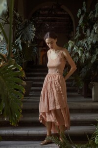 00006-Vince-Pre-Fall-20.thumb.jpg.4e7f1556f9f546b5436d69d3863d7e8f.jpg