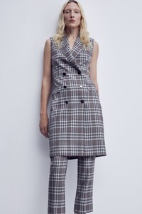 00007-theory-pre-fall-2020.thumb.jpg.50c951d39a0488b44939a429690f0458.jpg