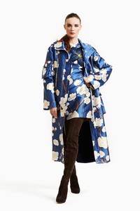 00009-dennis-basso-pre-fall-2020-credit-Masato-Onoda.thumb.jpg.67f8ccbfffda6b5dea6d8edef172177c.jpg