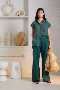 00010-APIECE-APART-Pre-Fall-20.thumb.jpg.12d24daf9349427edeb11509d0ea8af7.jpg
