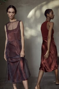 00011-Vince-Pre-Fall-20.thumb.jpg.9e9123aef09ee8787abfe0a33019a99c.jpg