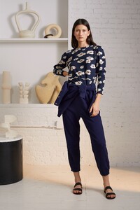 00015-APIECE-APART-Pre-Fall-20.thumb.jpg.be992e656b475c0e54bcdc51525156c2.jpg