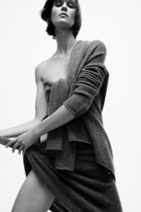 00016-tse-pre-fall-2020.thumb.jpg.053aadf57db8e11eabf7cb1c8cfe22d3.jpg