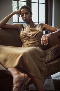 00017-Vince-Pre-Fall-20.thumb.jpg.5b4b6d164f65fa9ab1fc81ea2bac329f.jpg