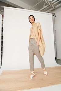 00017-Zero-Maria-Cornejo-Pre-Fall-2020-credit-Matthew-Kristall.thumb.jpg.e92362825ad347dc022653310d1a3c40.jpg