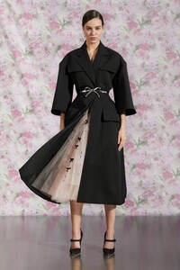00018-Carolina-Herrera-Pre-Fall-2020.thumb.jpg.7007c649b8cef84dc5917d93dbbbd747.jpg
